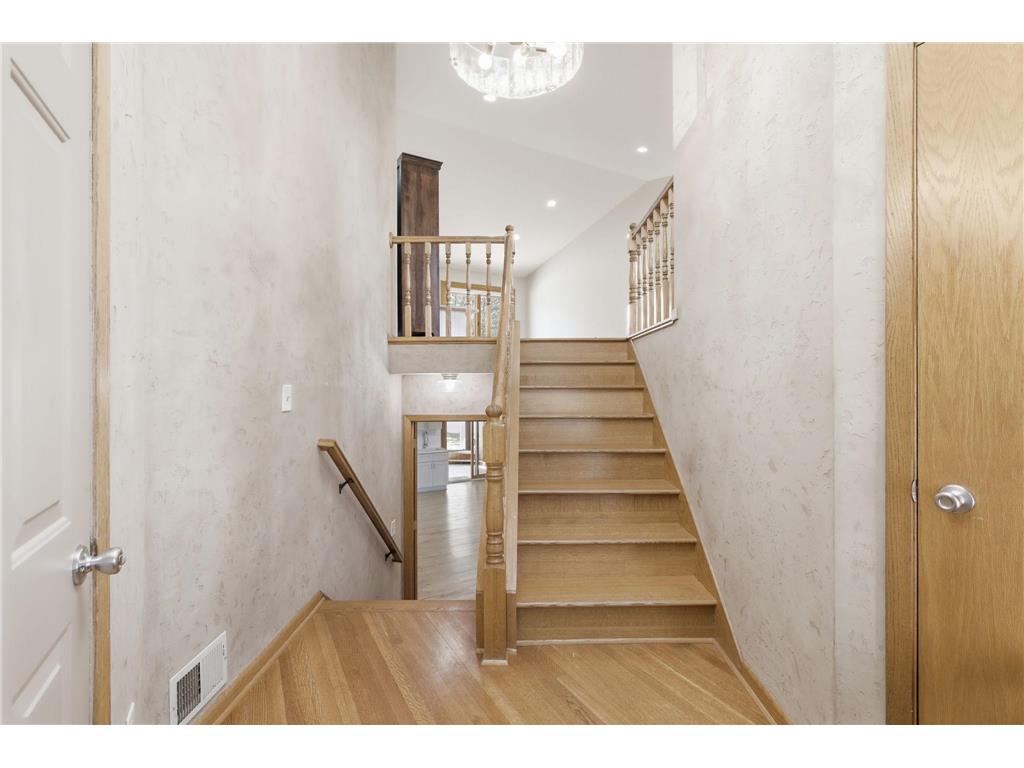 10549 Kentucky Avenue S Bloomington MN 55438 7029569 image3