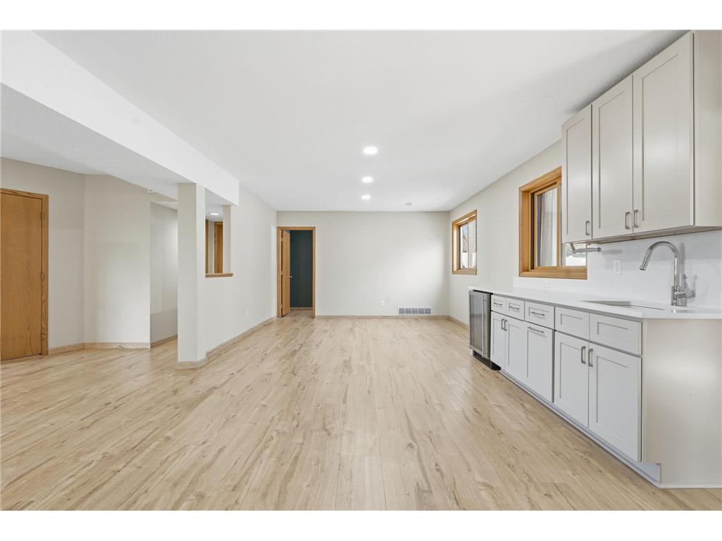 10549 Kentucky Avenue S Bloomington MN 55438 7029569 image30