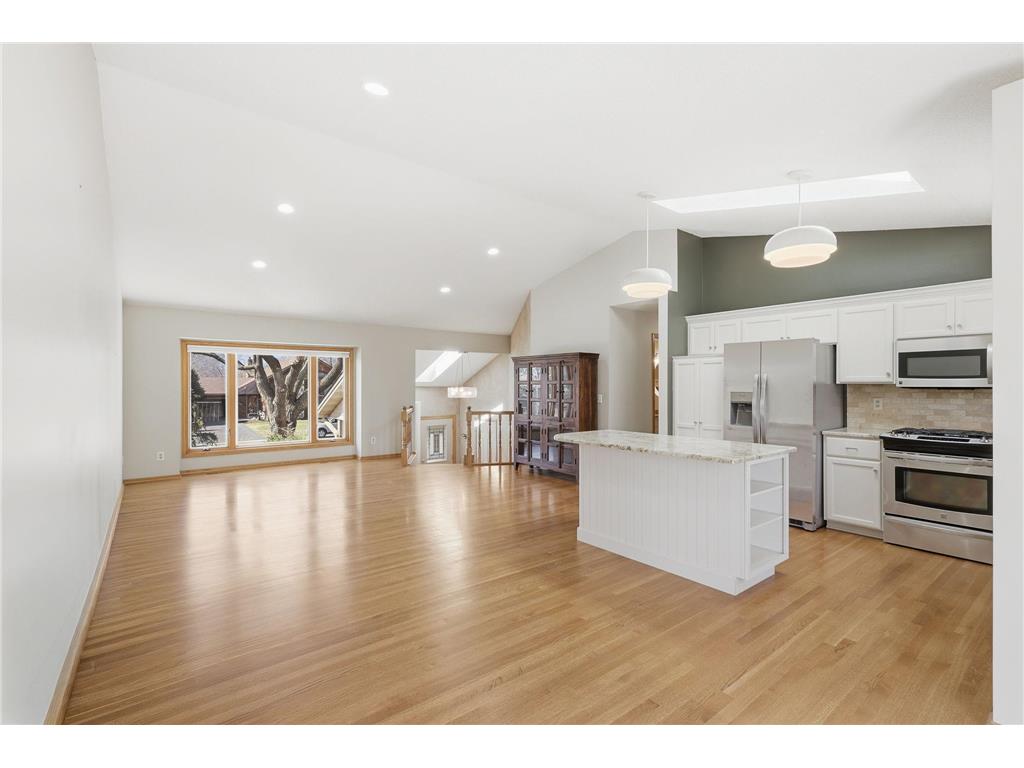 10549 Kentucky Avenue S Bloomington MN 55438 7029569 image9