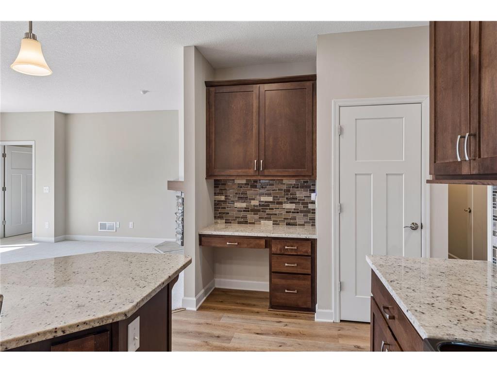 1055 Roselyn Drive Victoria MN 55386 7053104 image7