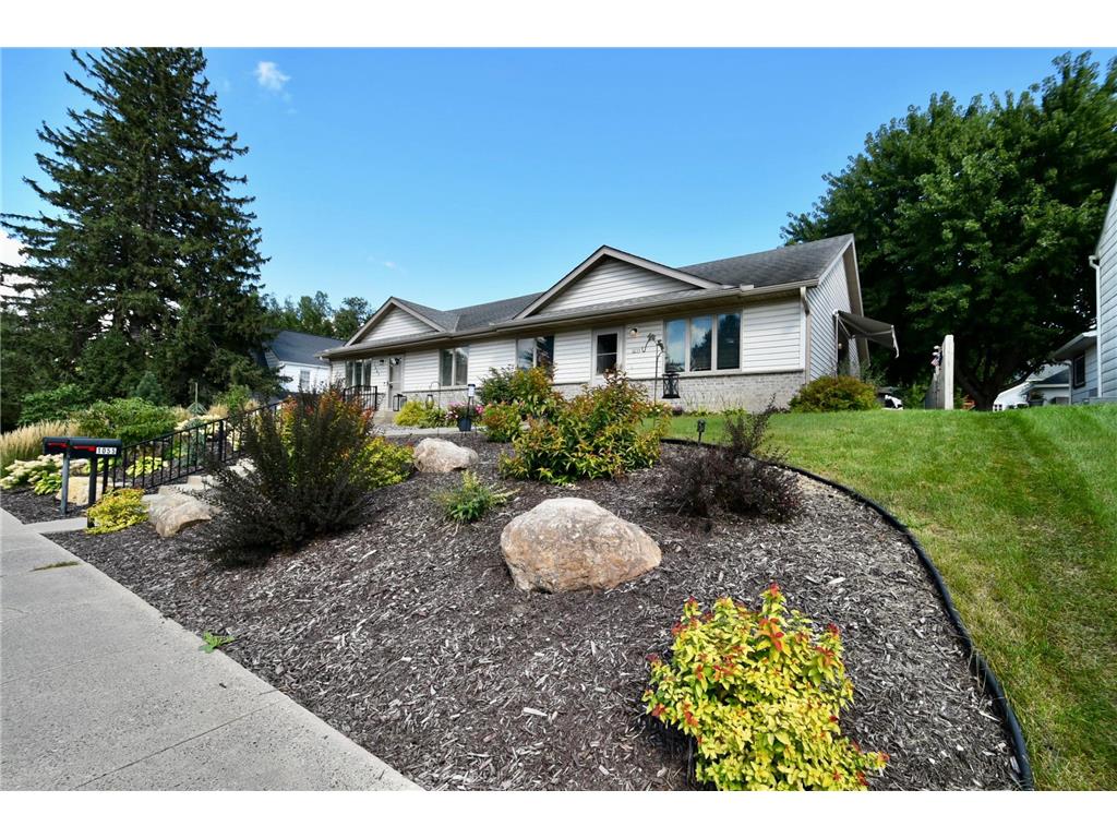 1055 S Main Street Zumbrota MN 55992 7031073 image3