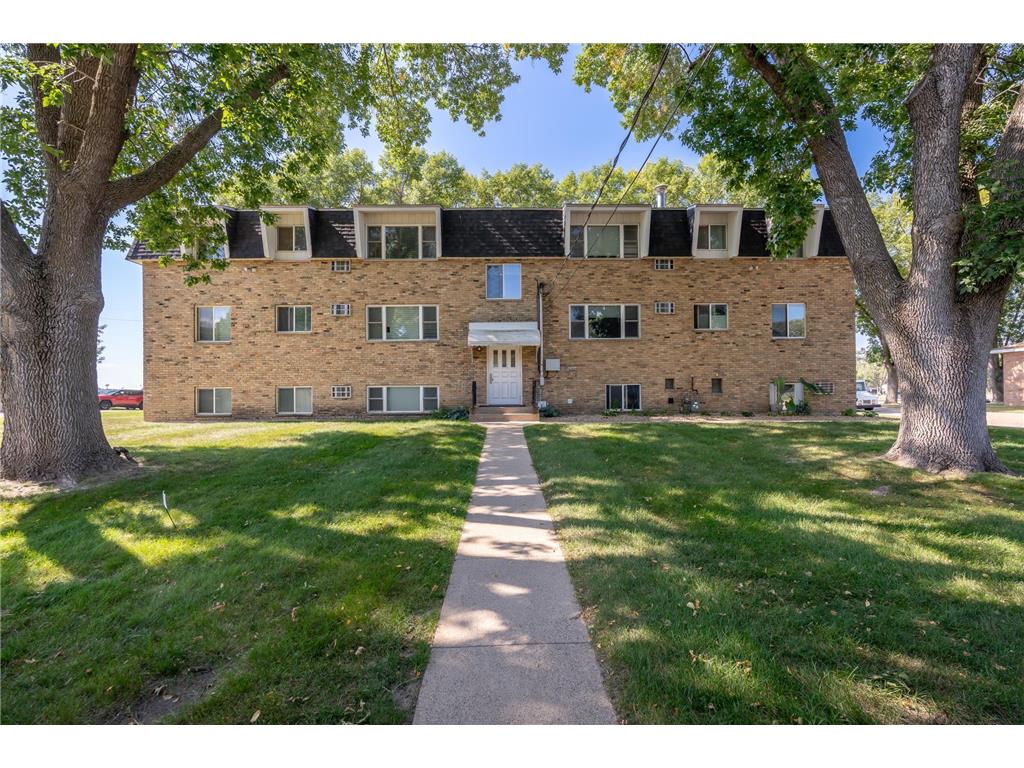 1055 Spencer Street S Shakopee MN 55379 6790933 image1