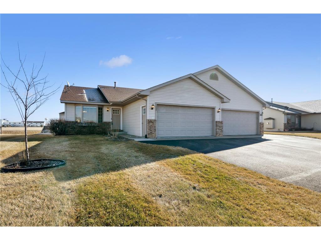 1055 Tamarack Place New Richmond WI 54017 6491852 image1