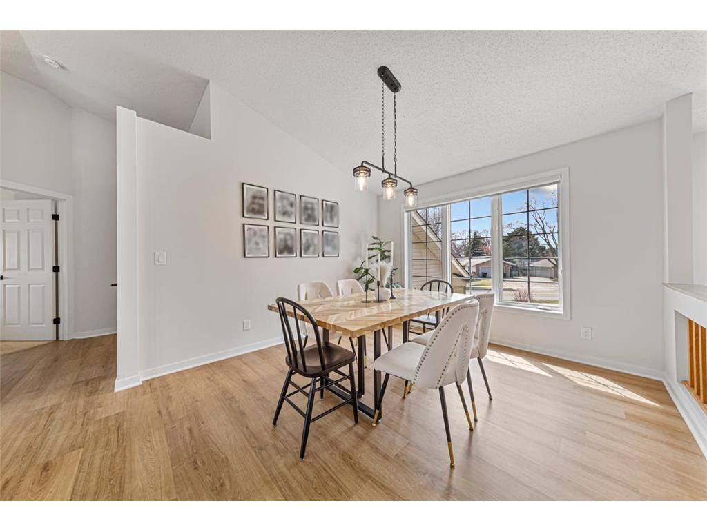 1055 W County Road D Shoreview MN 55126 7047528 image21