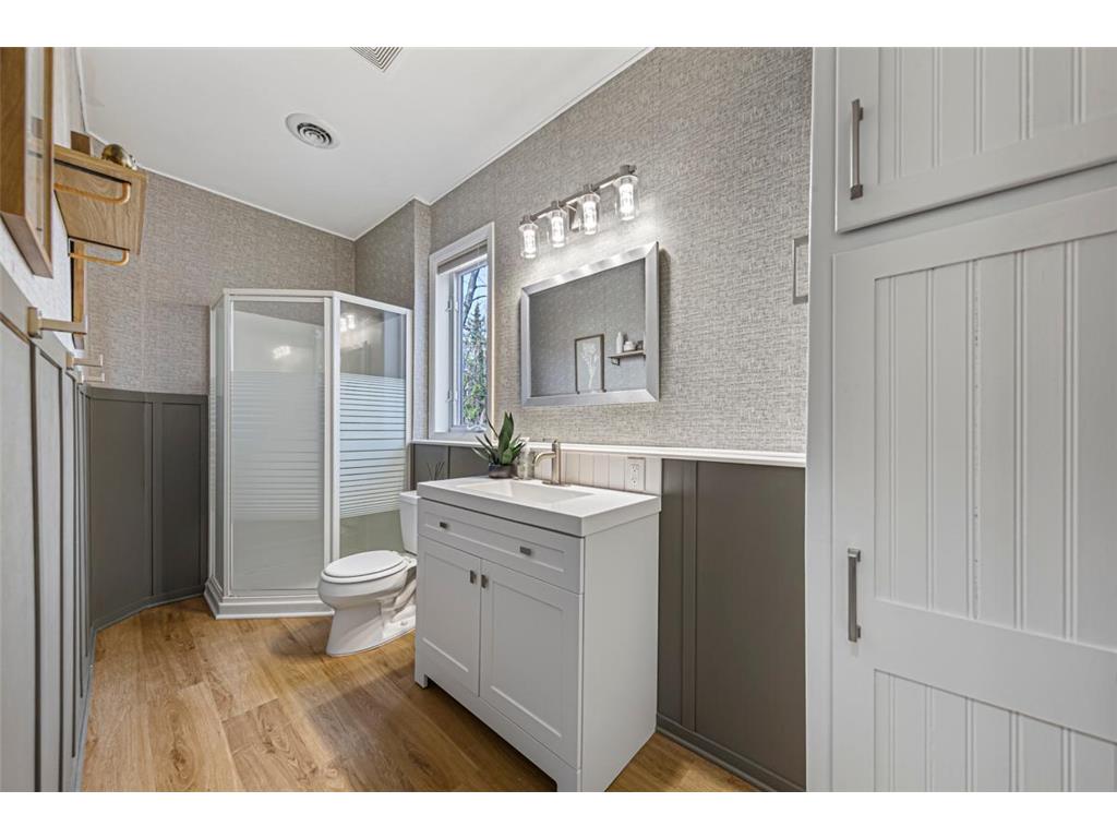 1055 W County Road D Shoreview MN 55126 7047528 image40