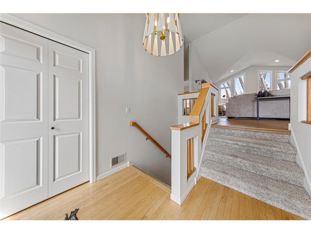 1055 W County Road D Shoreview MN 55126 7047528 image7