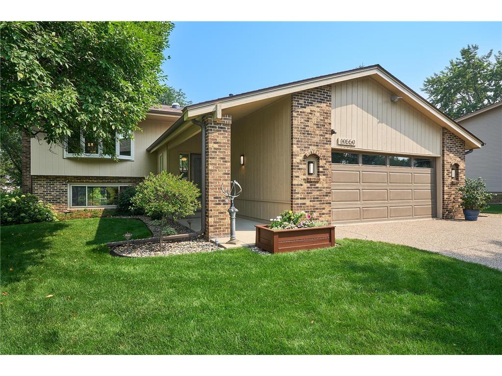 10550 Maryland Circle S Bloomington MN 55438 6758816 image1