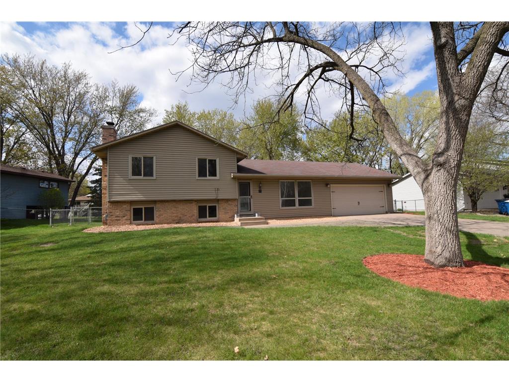 10556 104th Avenue N Maple Grove MN 55369 7064540 image1