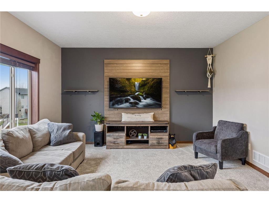 1056 3rd Street SW Delano MN 55328 7056386 image8