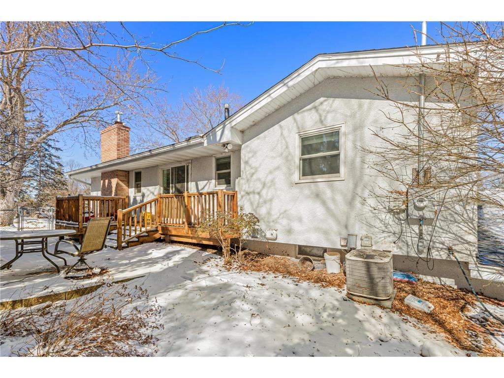 1056 Brooks Avenue W Roseville MN 55113 7031108 image27