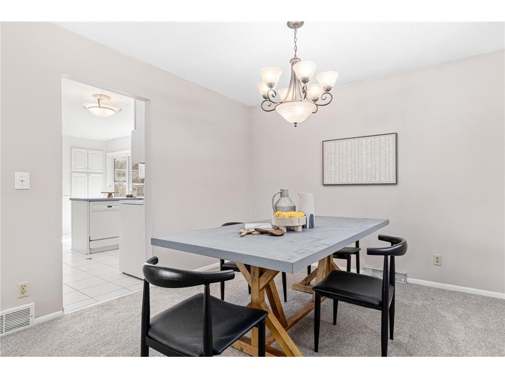 1056 Brooks Avenue W Roseville MN 55113 7031108 image6