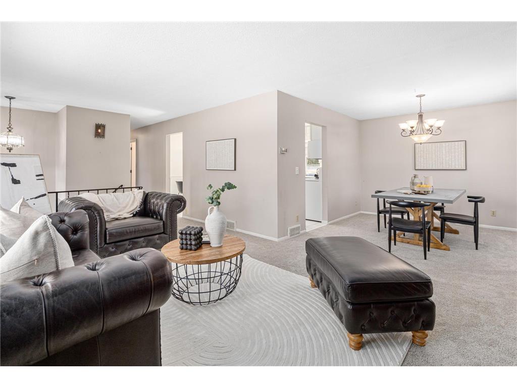 1056 Brooks Avenue W Roseville MN 55113 7031108 image8