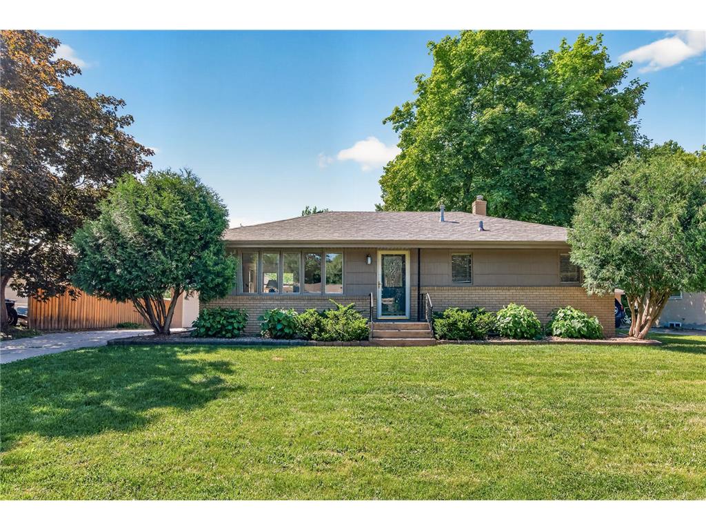 1056 Glenhill Road Shoreview MN 55126 7087232 image1