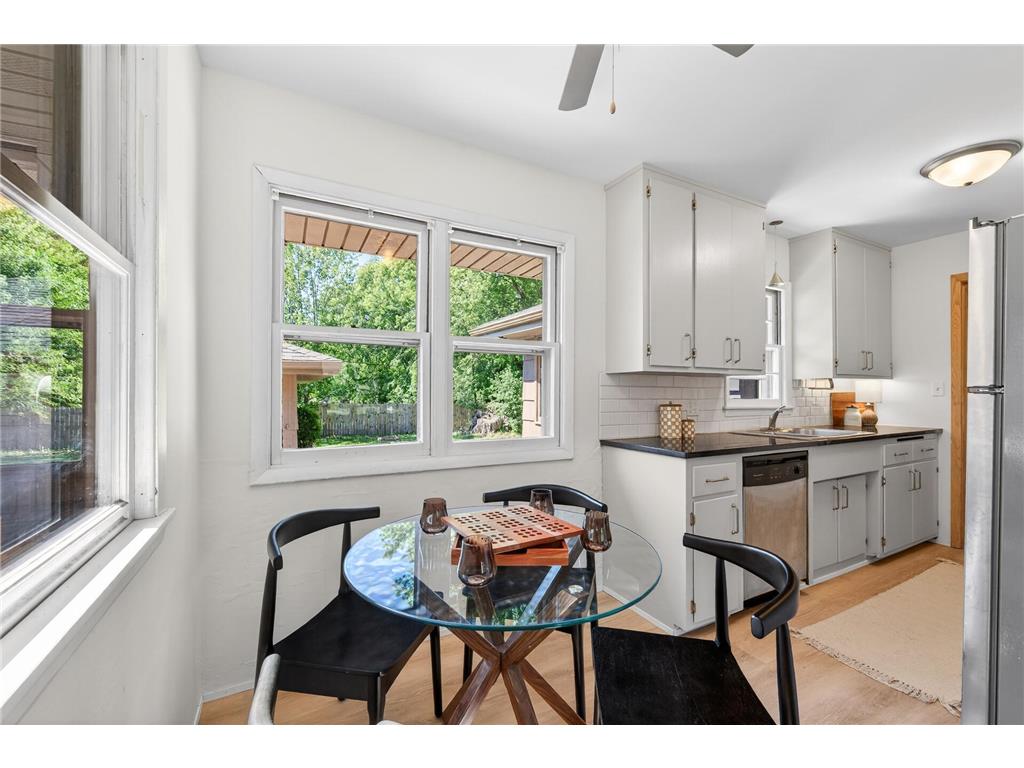 1056 Glenhill Road Shoreview MN 55126 7087232 image10