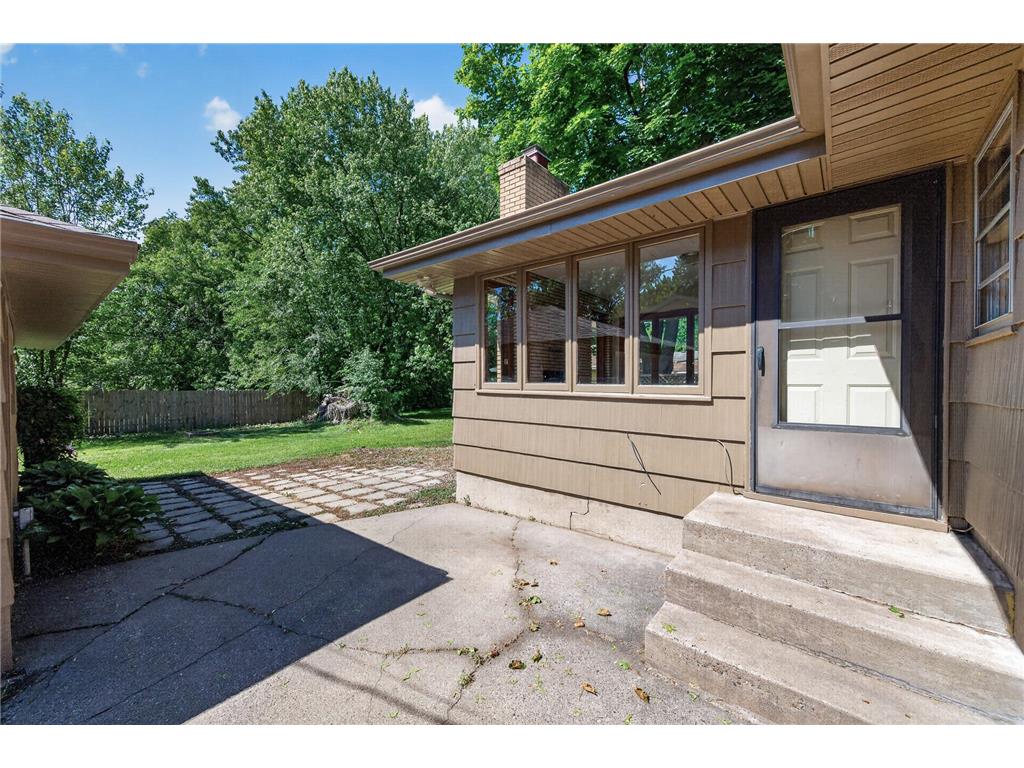1056 Glenhill Road Shoreview MN 55126 7087232 image25