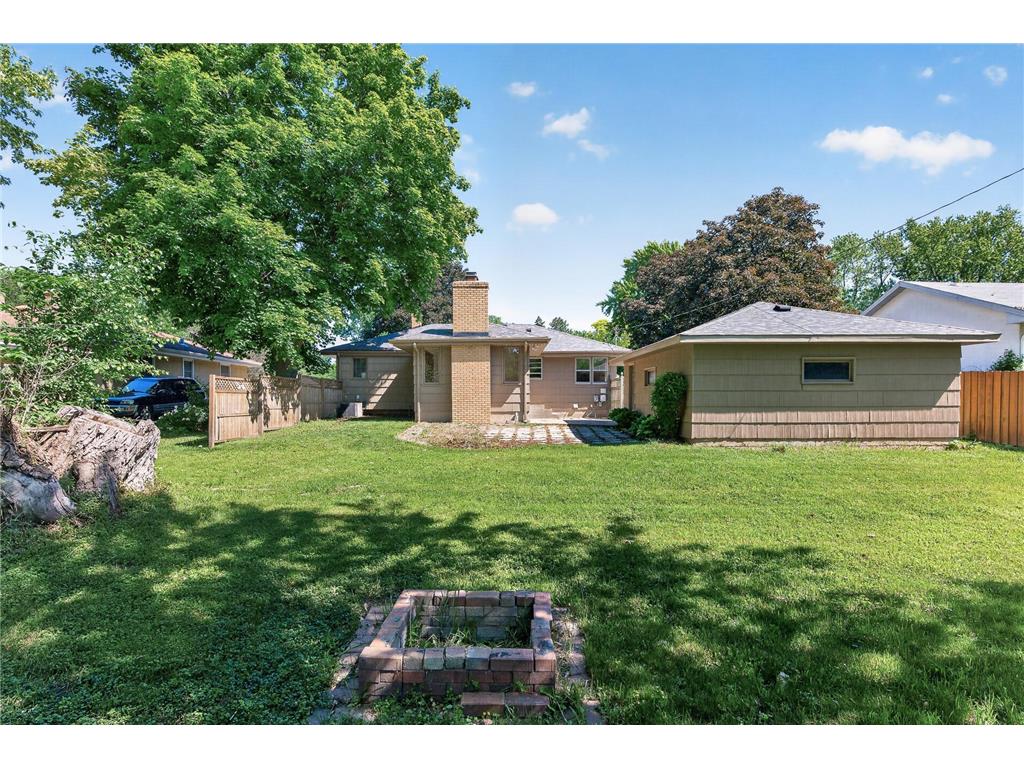 1056 Glenhill Road Shoreview MN 55126 7087232 image27