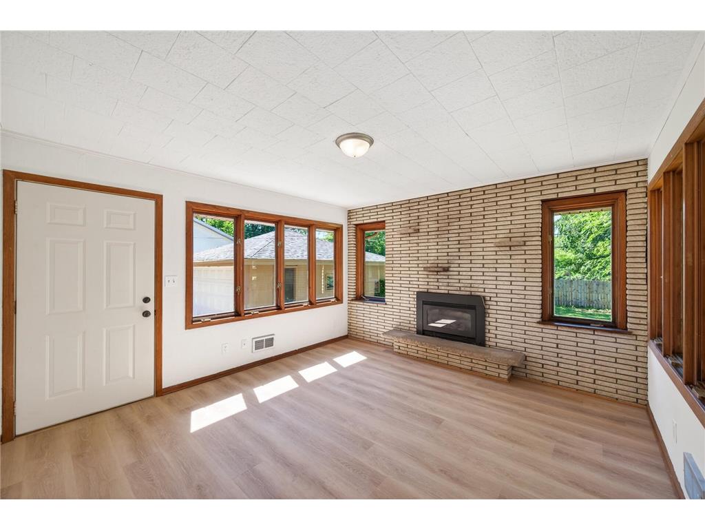 1056 Glenhill Road Shoreview MN 55126 7087232 image8