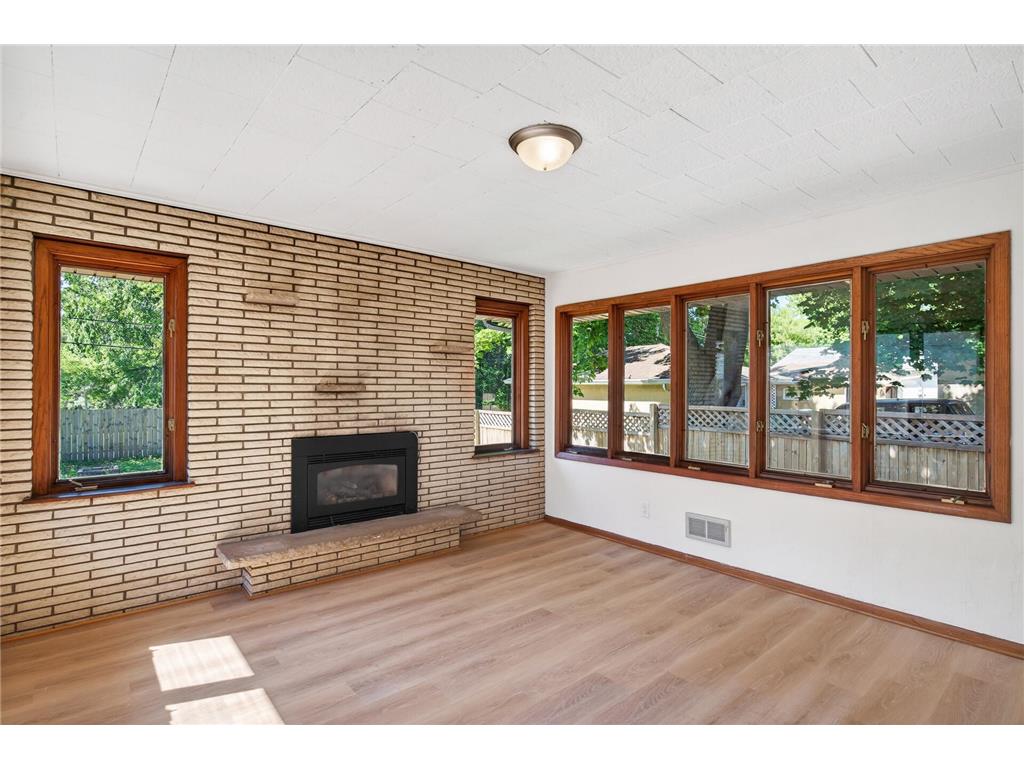 1056 Glenhill Road Shoreview MN 55126 7087232 image9