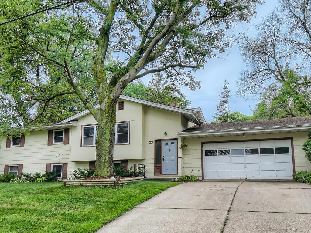 1056 Transit Avenue Roseville MN 55113 6360665 image1