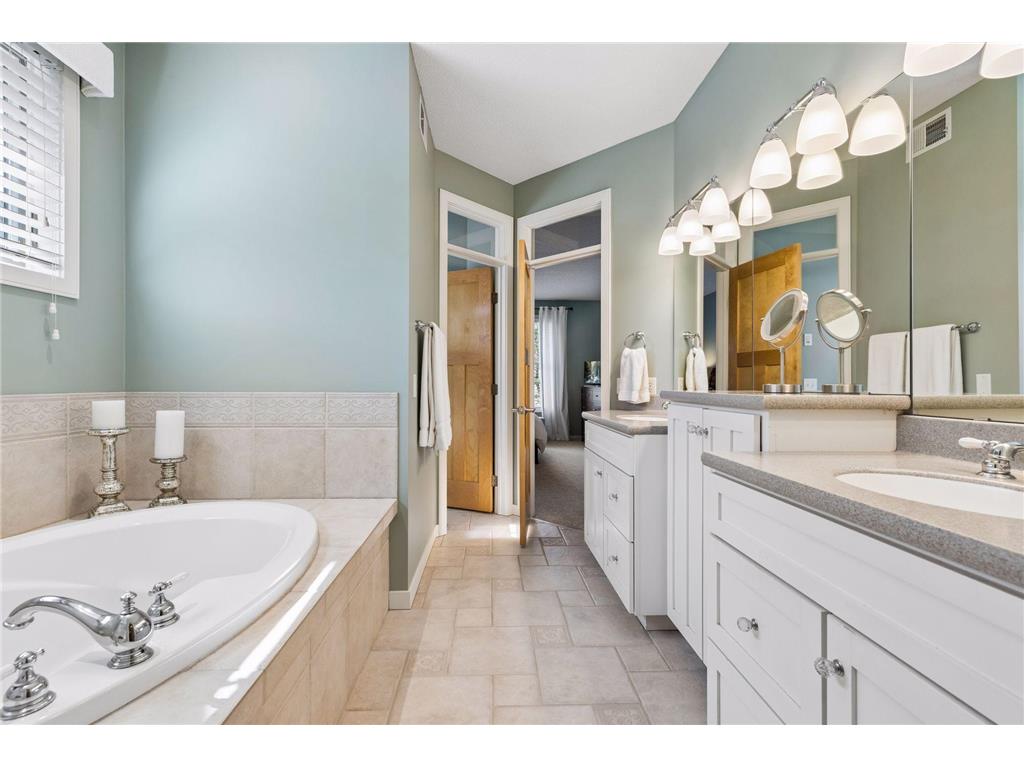 10565 Water Lily Lane Woodbury MN 55129 7082104 image35