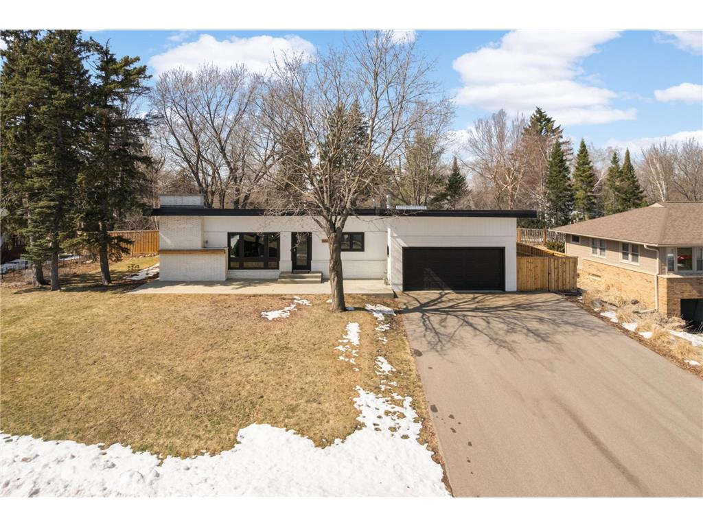 1057 Esther Lane Mendota Heights MN 55118 7039890 image1