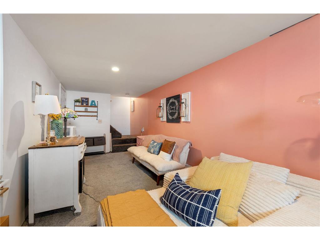 1057 Linn Avenue Owatonna MN 55060 7062050 image14