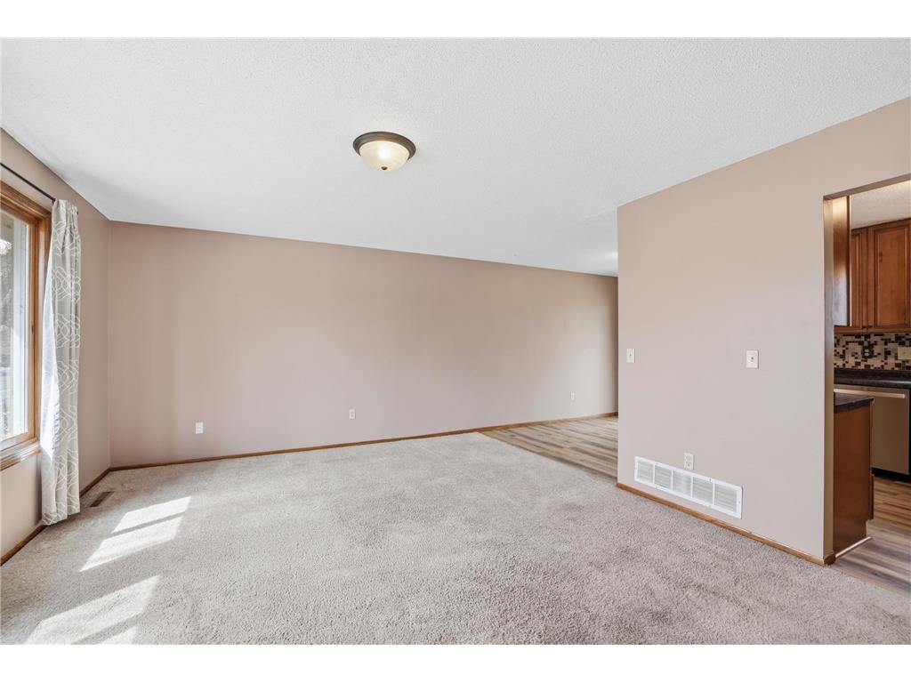 1057 Tamarack Lane Lino Lakes MN 55014 7055671 image6