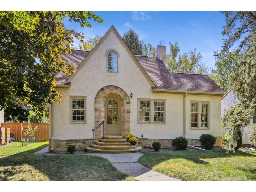 1057 Thomas Avenue S Minneapolis MN 55405 6579567 image1