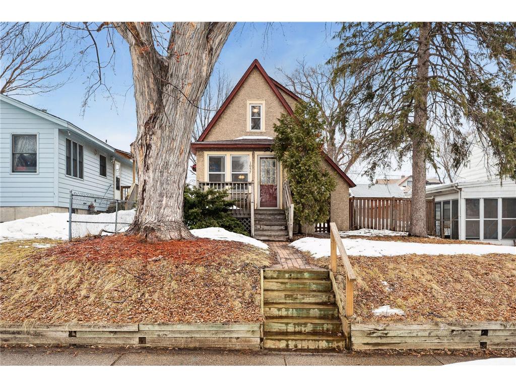 1057 Van Buren Avenue Saint Paul MN 55104 6348724 image1