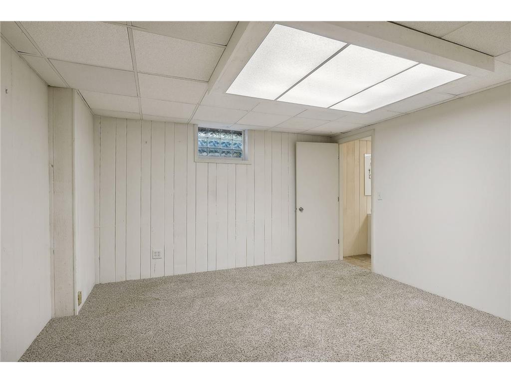 1058 Cedar View Drive Minneapolis MN 55405 7062703 image17