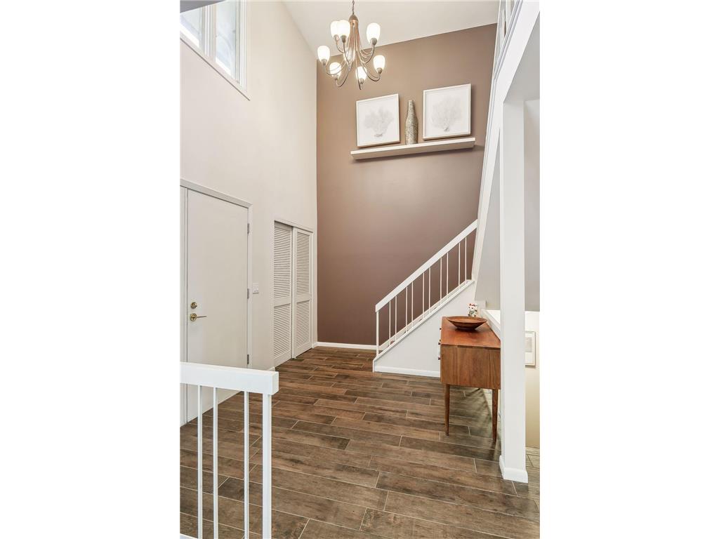 1058 Cedar View Drive Minneapolis MN 55405 7062703 image2
