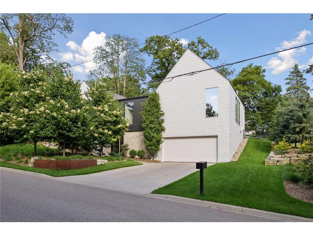 1058 E Circle Drive Wayzata MN 55391 7089966 image41