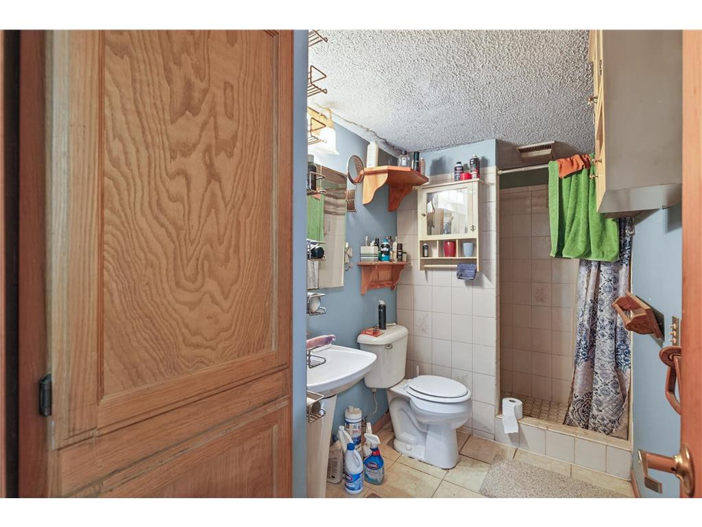 1058 Grant Street Anoka MN 55303 7072638 image36