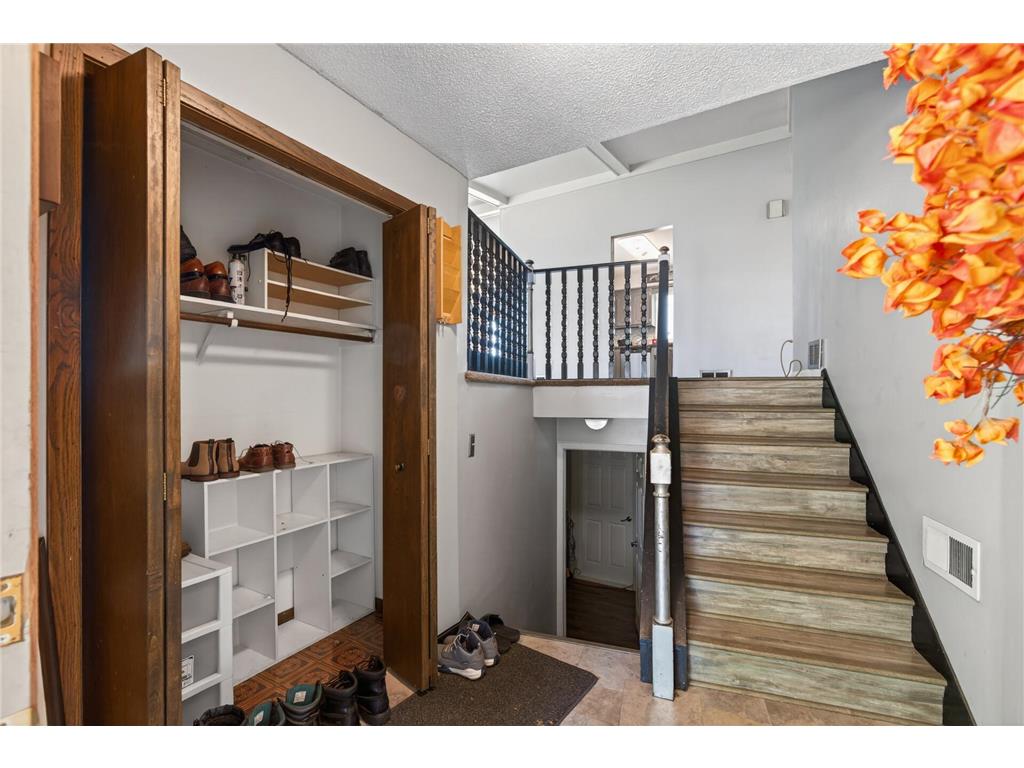 1058 Grant Street Anoka MN 55303 7072638 image6