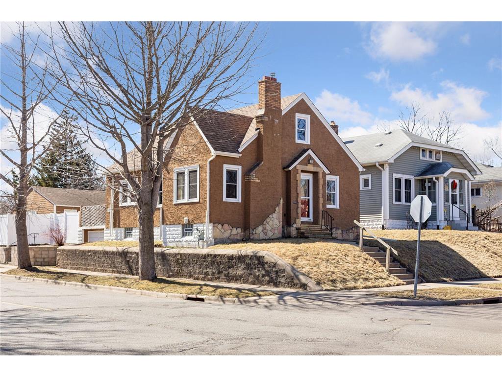 1058 Hawthorne Avenue E Saint Paul MN 55106 6505519 image1