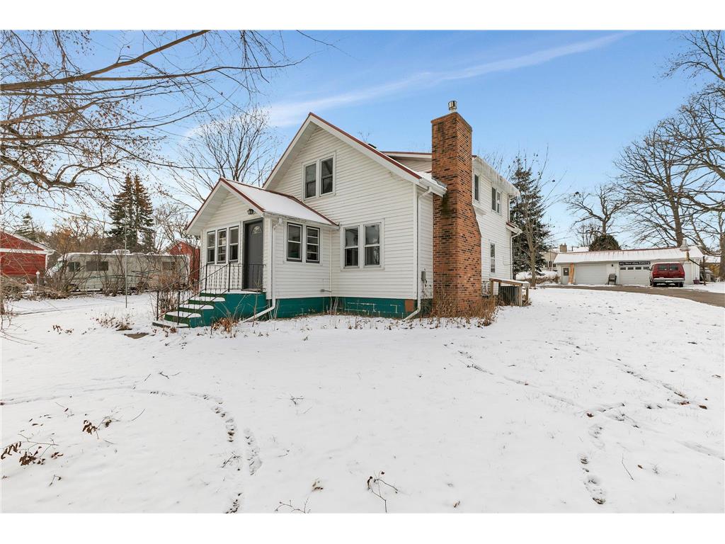 1058 Jefferson Street SE Hutchinson MN 55350 6254390 image1