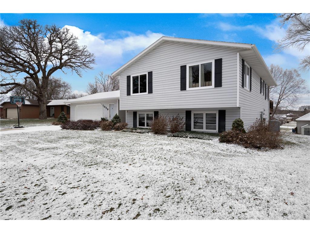 1059 11th Avenue NE Owatonna MN 55060 6637101 image1