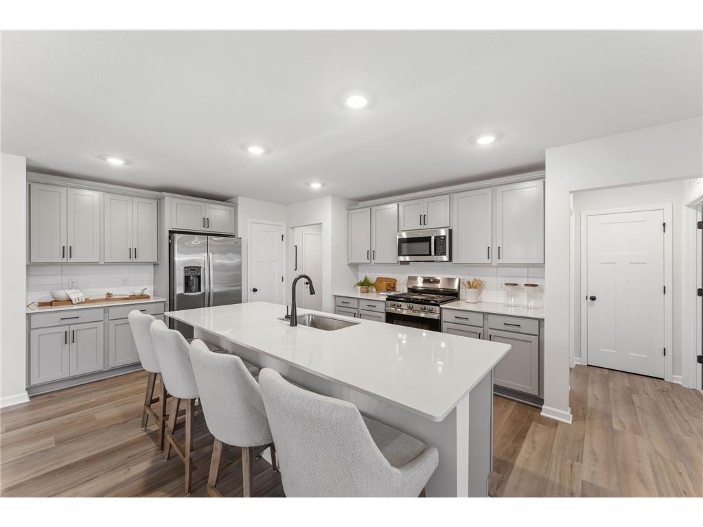 1059 Adamstown Drive Rosemount MN 55068 7078226 image1