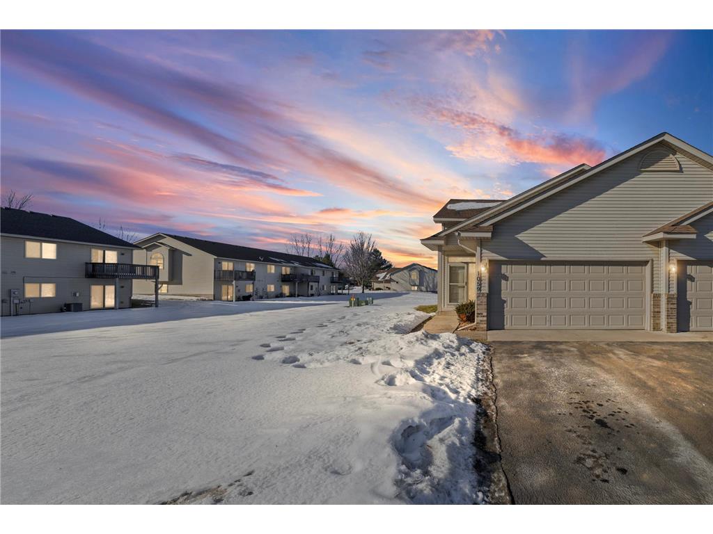 1059 Honeysuckle Lane SE Cambridge MN 55008 6825787 image1