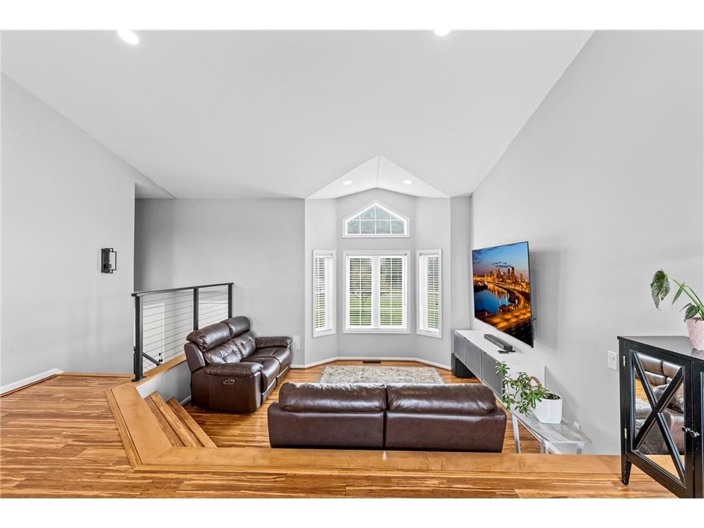 10590 257th Avenue NW Livonia Twp MN 55398 7093597 image17