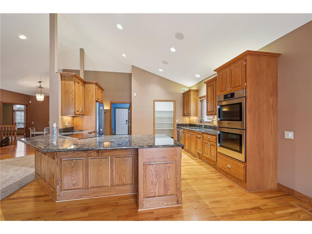 10590 Alamo Street NE Blaine MN 55449 7008178 image4