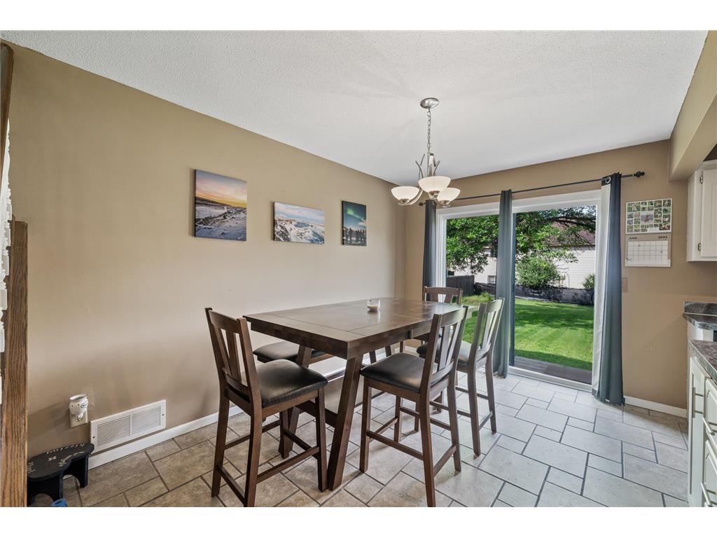 10590 Drake Street NW Coon Rapids MN 55433 6763983 image14