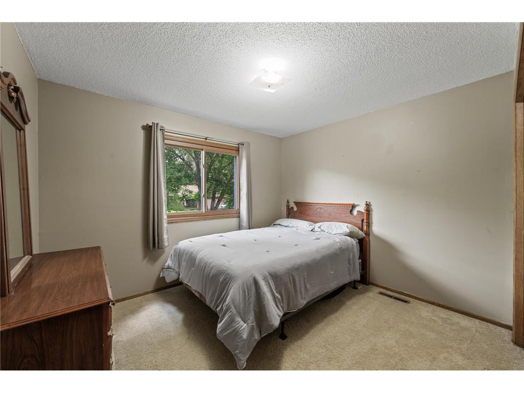 10590 Drake Street NW Coon Rapids MN 55433 6763983 image26