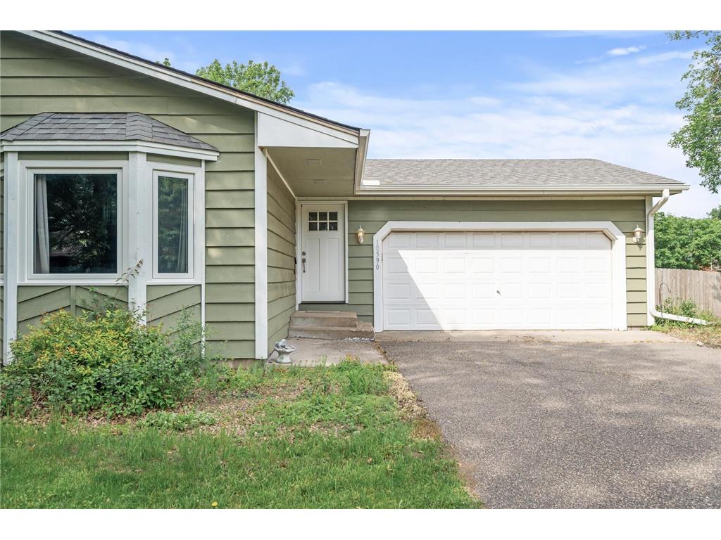 10590 Drake Street NW Coon Rapids MN 55433 6763983 image3