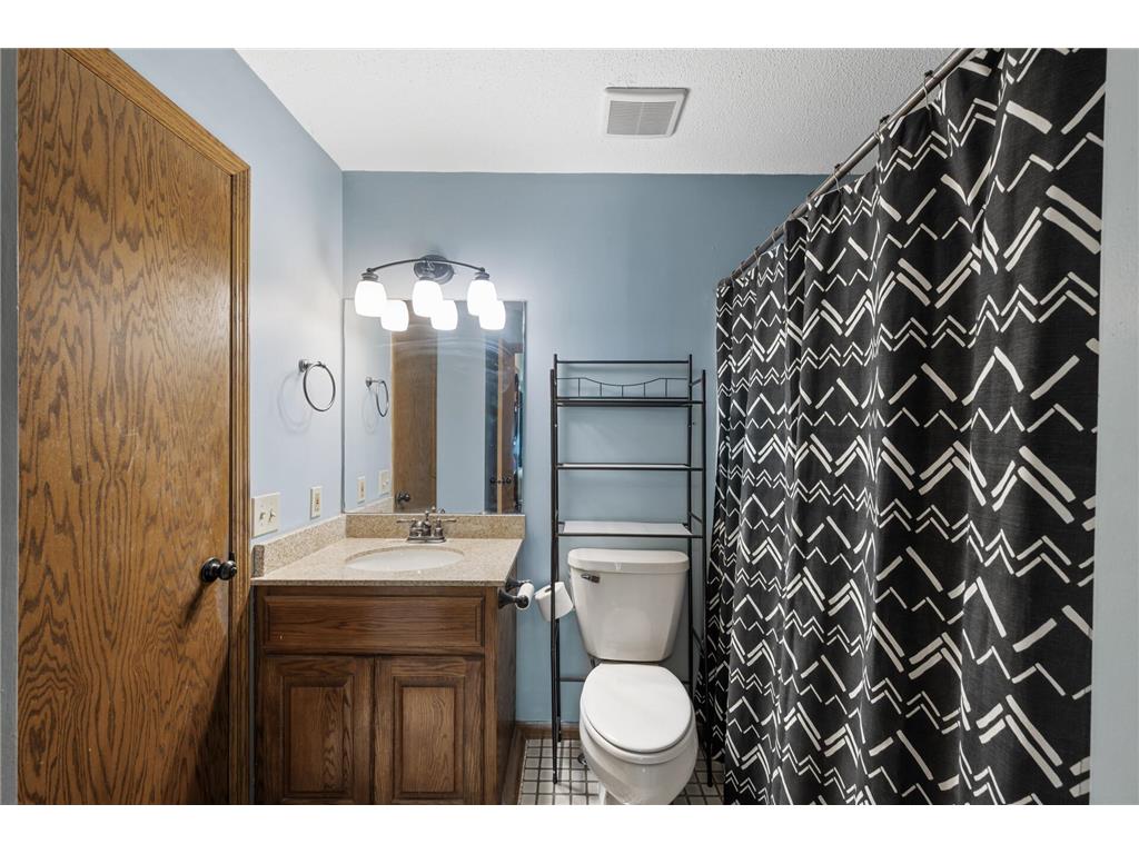 10590 Drake Street NW Coon Rapids MN 55433 6763983 image33