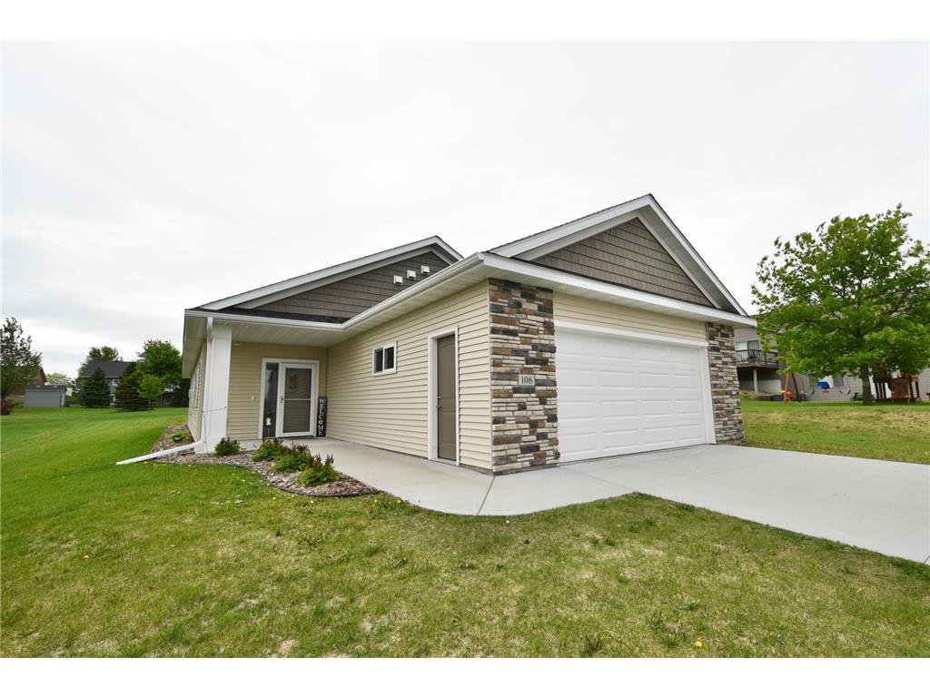 106 11th Street N Goodhue MN 55027 7080642 image1