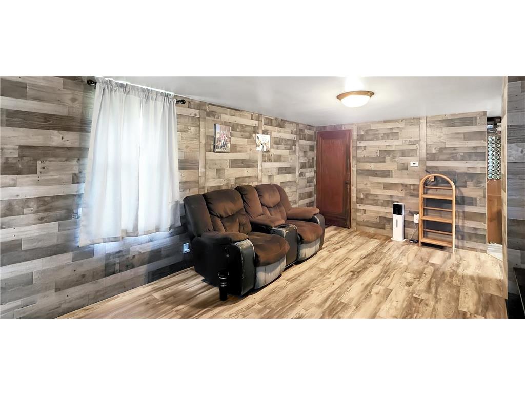 106 1st Street N Darfur MN 56022 7106121 image3