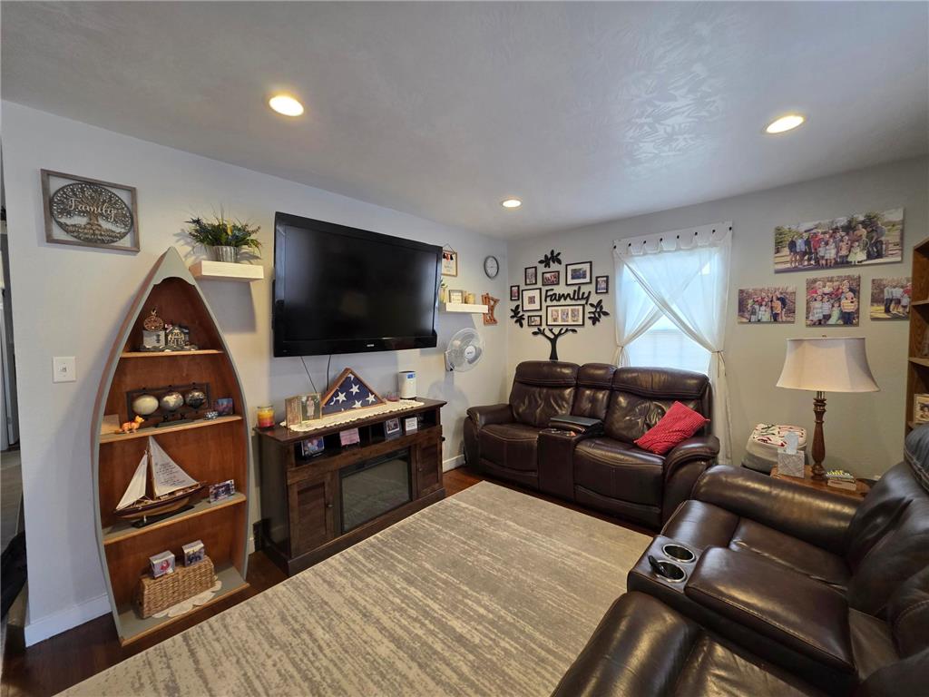 106 8th Avenue SW Pipestone MN 56164 7025219 image2