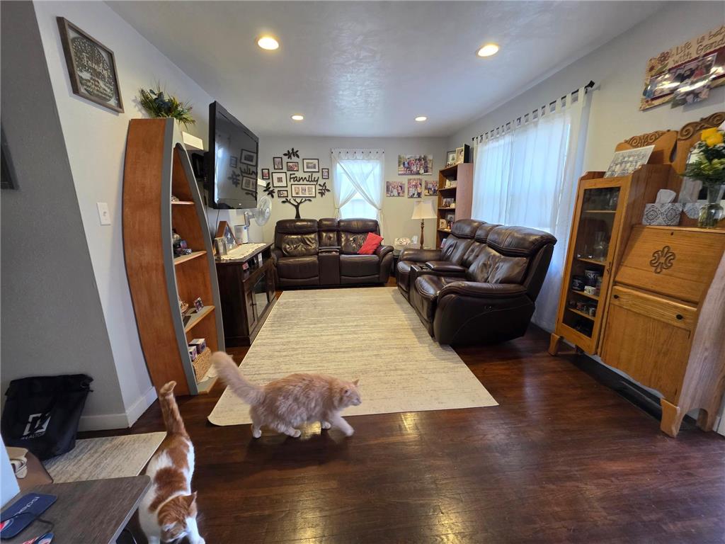 106 8th Avenue SW Pipestone MN 56164 7025219 image3