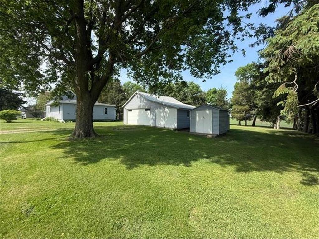 106 Boulevard Street Belview MN 56214 7082876 image4